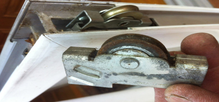 screen door roller repair in Rosamond